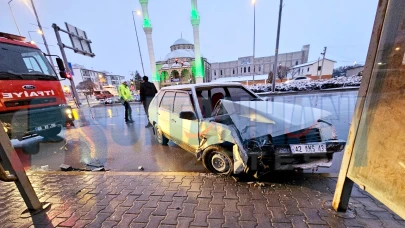 Sultanhanı Kavşağında Trafik kazası, 2'si Çocuk 4 Yaralı