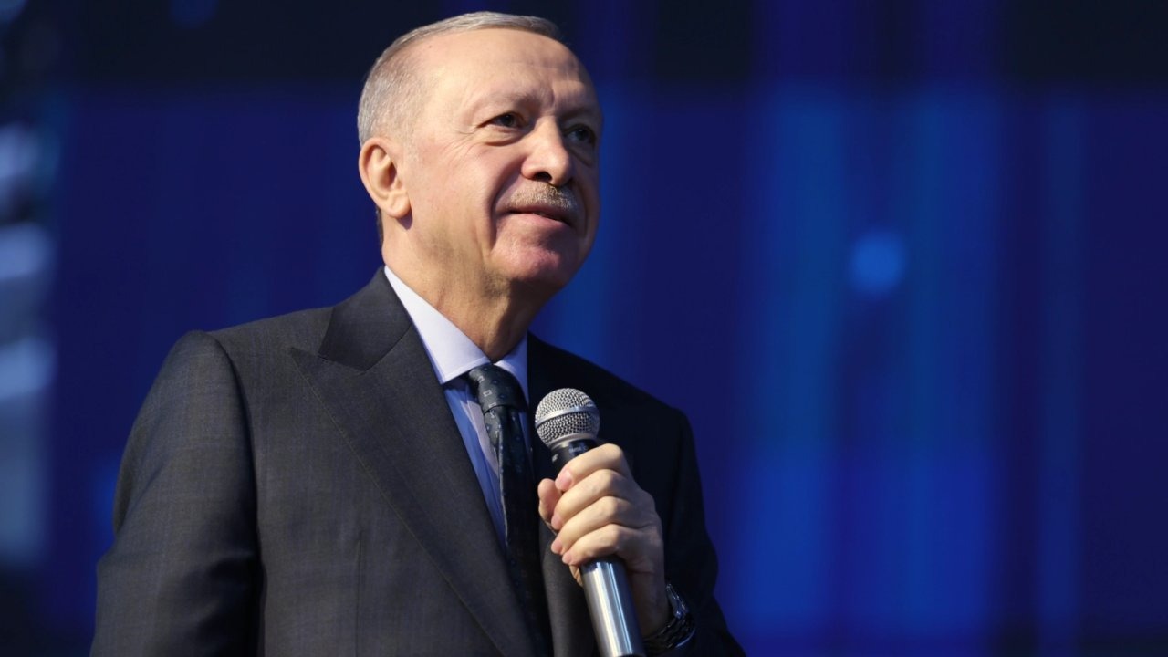 Cumhurbaşkanı Erdoğan yeniden AK Parti Genel Başkanı seçildi